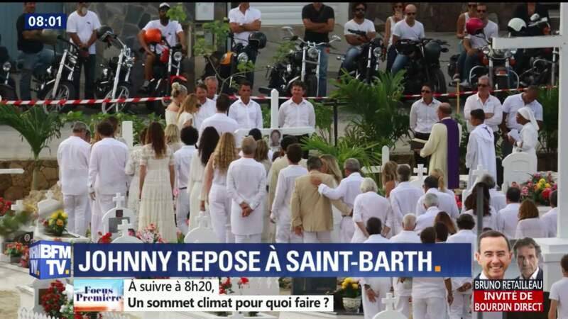 Obsèques de Johnny Hallyday à St Barth : les invités en blanc, Maxim Nucci a pris sa guitare