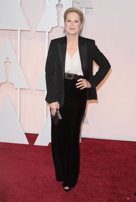 Meryl Streep ne s'encombre pas d'une robe aux Oscars mais revisite le chic boyish