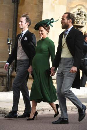 Pippa Middleton, très enceinte, et James Matthews au mariage d'Eugenie d'York