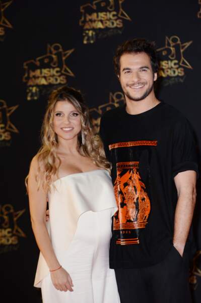 Amir Haddad et sa femme Lital (enceinte) lors de la 20ème cérémonie des NRJ Music Awards le 10 novembre 2018