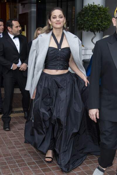 Marion Cotillard a choisi de dévoiler son nombril à Cannes