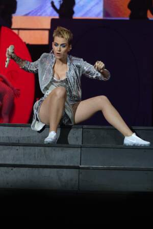 Katy Perry dévoile sa culotte, en Angleterre lors du concert Big Weekend de Radio 1, le 27 mai 2017
