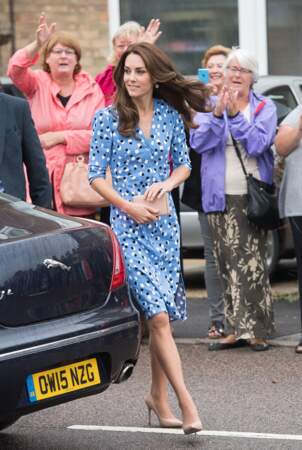 Kate Middleton en visite officielle à Harlow en Angleterre, en 2016