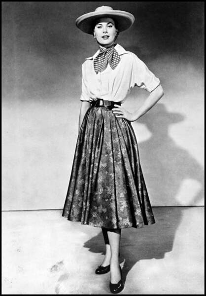 Grace Kelly l'élégante de 1945