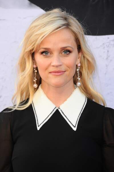 Un blond froid presque platine pour Reese Witherspoon en juin 2017 à Los Angeles