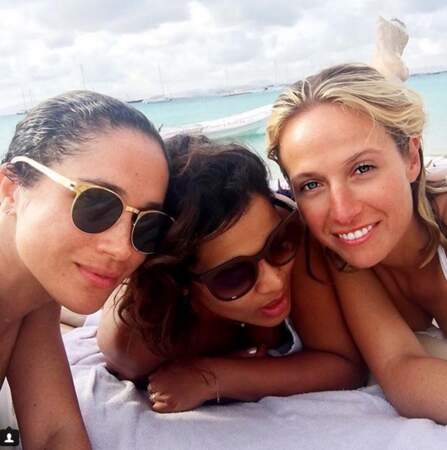 Très secrète, Benita a accompagné Meghan et Misha Nonoo, à Formentera, en août 2016.