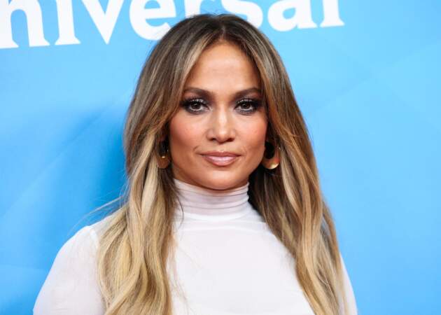 Cheveux longs ou plus courts : la bomba latina Jennifer Lopez a tout bon !