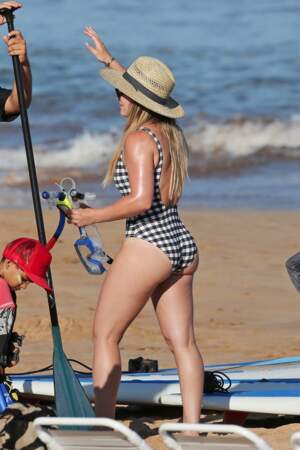 Hilary Duff, critiquée pour sa cellulite, les photos polémiques