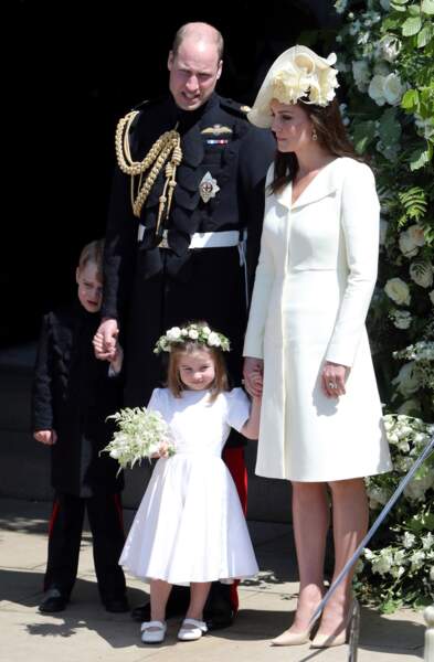 Une jolie photo de famille avec le prince William, Kate et Charlotte