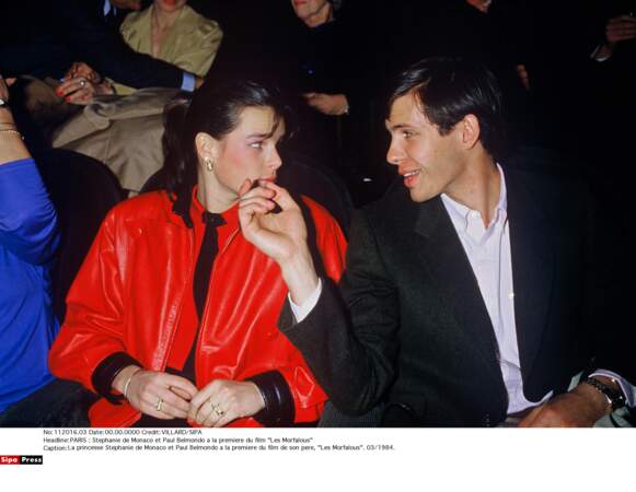 Stéphanie de Monaco et Paul Belmondo un couple très complice, en 1984 à Paris