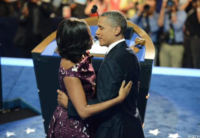 Barack sur le point d'embrasser Michelle le soir de sa réelection, Chicago, le 6 novembre 2012