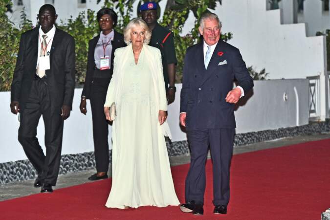 Camilla Parker-Bowles, radieuse avec le prince Charles pour un dîner d'Etat au Coco Ocean Hôtel en Gambie