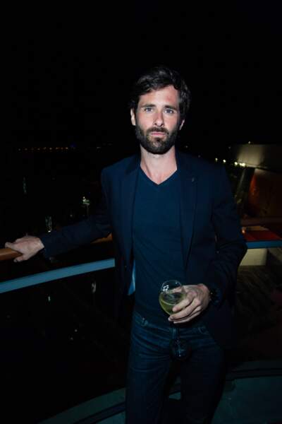 Le beau Simon Taglioni au Festival de Cannes ce mercredi 16 mai
