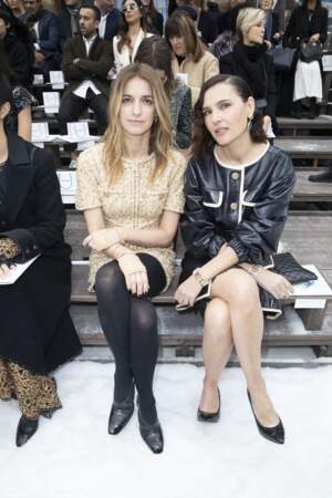 Joana Preiss et Virginie Ledoyen étaient au front row du défilé Chanel, hommage à Karl Lagerfeld.
