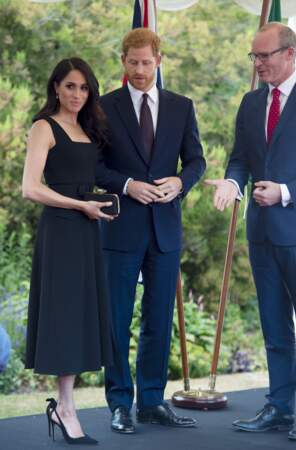 Meghan Markle, en escarpins à noeuds Aquazzura, avec le prince Harryà Dublin, le 10 juillet 2018