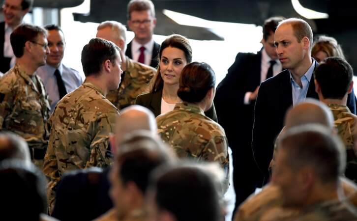 Kate Middleton et le prince William lors de leur visite du RAF à Chypre, décembre 2018