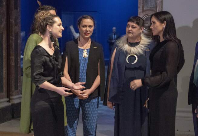 Meghan Markle à l'inauguration de l'exposition Oceania, à la Royal Academy de Londres, le 25 septembre 2018.