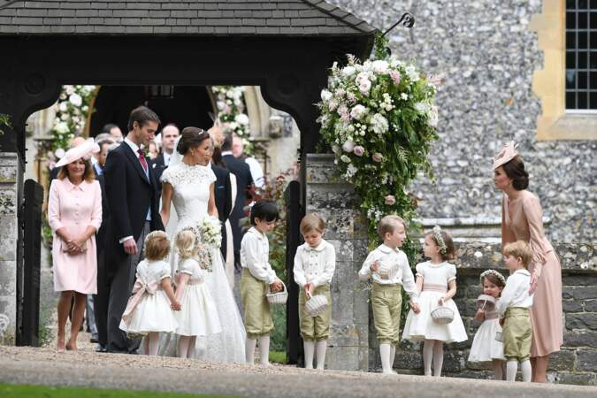 James Matthews et Pippa Middleton laissent Kate gérer les enfants