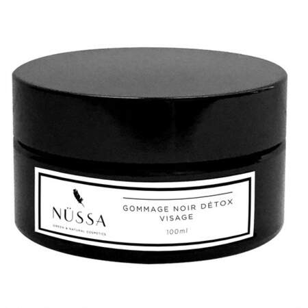 Gommage noir détox, Nüssa,100 ml, 55€, nussa-cosmetics.com