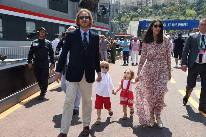Andrea Casiraghi et sa femme Tatiana Santo avec leurs deux enfants Sacha et India au Grand Prix de Monaco