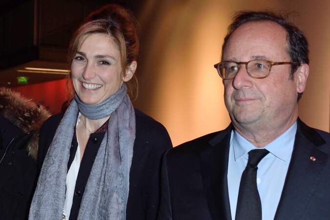 François Hollande et Julie Gayet très détendus à l'occasion de la projection du documentaire "The Ride"