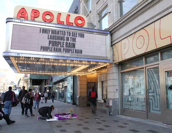 L'Apollo Theatre aux couleurs de Purple Rain à Harlem - NYC 