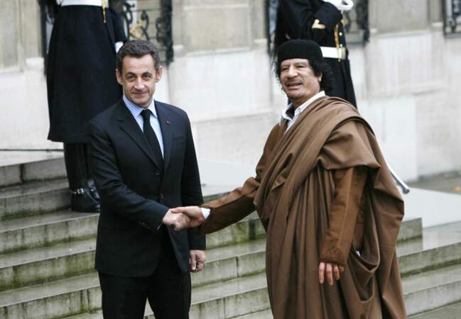 Nicolas Sarkozy et Kadhafi