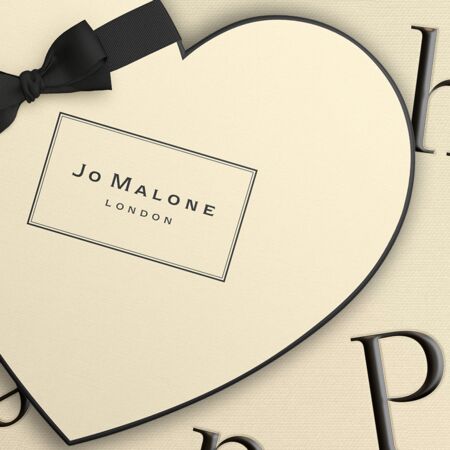 Boite Cœur Spéciale Saint Valentin avec un duo de parfums, Jo Malone, prix sur demande