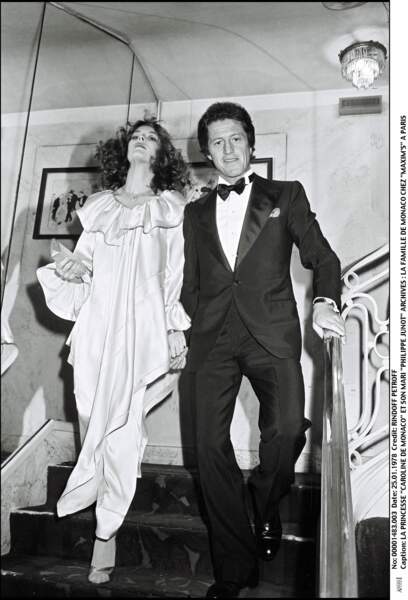 Caroline de Monaco et son premier mari Philippe Junot, chez Maxim's, à Paris, en janvier 1978