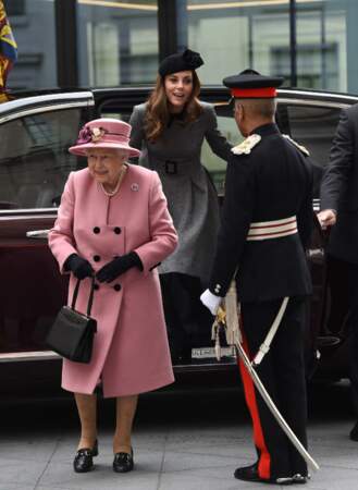 Kate Middleton et Elizabeth II inaugurent la ré-ouverture de la "Bush House", le 19 mars 2019