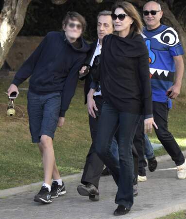 Nicolas Sarkozy, Carla Bruni-Sarkozy et son fils Aurélien, qu'elle a eu avec le philosophe Raphaël Enthoven