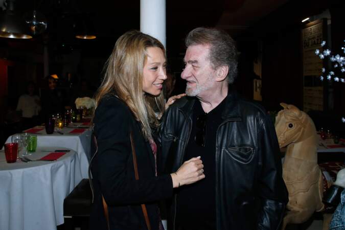 Laura Smet et son parrain Eddy Mitchell, lors du diner en l'honneur de Nathalie Baye aux Puces de St Ouen, en 2018