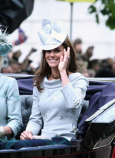Kate Middleton aux côtés de Camilla Parker Bowles lors du festival Trooping the Colour, le 16 juin 2012