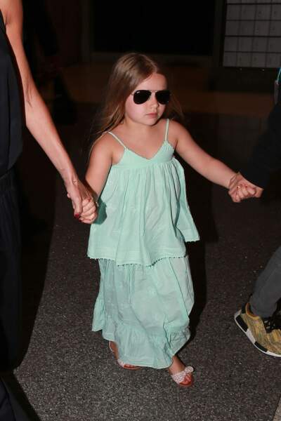 Harper Beckham (la fille de Victoria et David Beckham), à Los Angeles le 17 avril 2016.