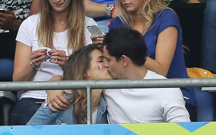 Toujours branchés sport, les deux amoureux ont assisté au match d'ouverture de l'Euro 2016 France-Roumanie en juin