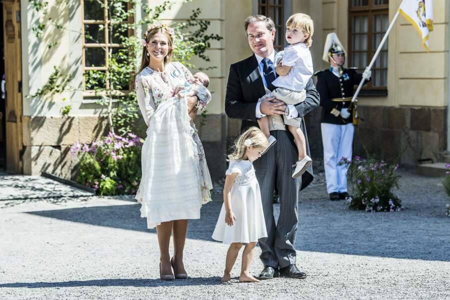 Madeleine de Suède et Christopher O'Neill avec leurs enfants Leonore et Nicolas au baptême d'Adrienne, le 8/06/2018