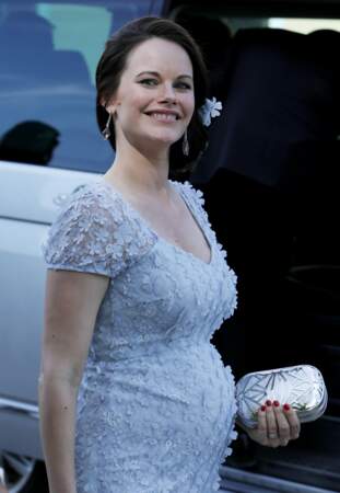Sofia de Suède, en robe Ida Sjöstedt, au mariage de Victor Magnuson et Frida Bergstrom, le 27 mai 2017