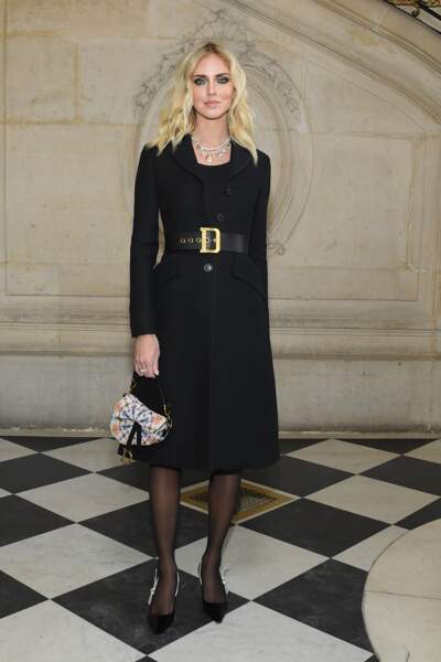 Chiara Ferragni, très élégante, en noir, pour le défilé printemps été 2019 Dior.