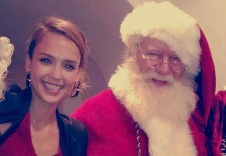 Jessica Alba et le père Noël