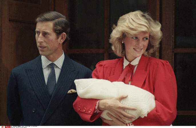Le Prince Charles et la Princesse Diana, avec le Prince Harry, le 16 Septembre 1984
