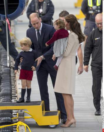 William, Kate, George et Charlotte disent au revoir au Canada