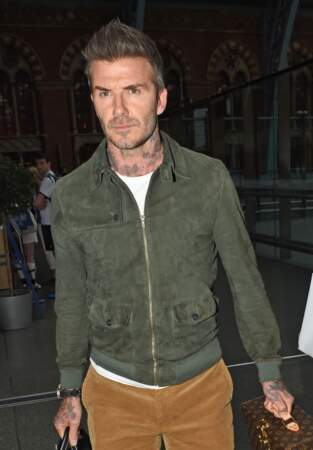 David Beckham est fan de tatouage de tous les styles et il en a même dans le cou