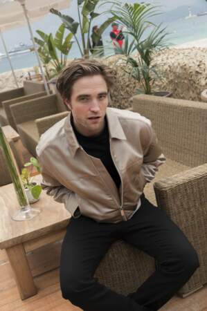 Robert Pattinson, en bombers Dior, lors du 72ème Festival International du Film de Cannes, France, le 19 mai 2019
