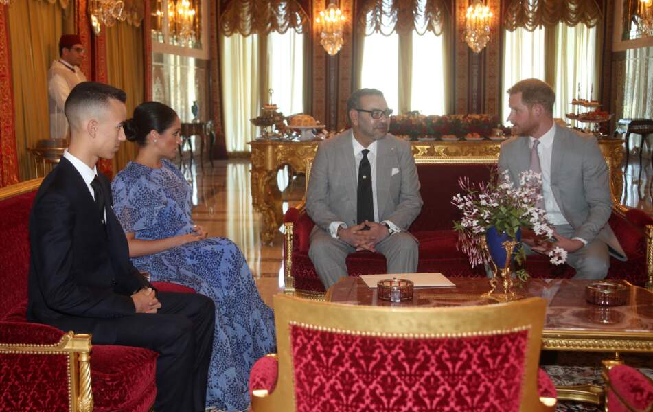 Le prince Harry et Meghan Markle rencontrent Mohammed VI, le roi du Maroc, dans sa résidence à Rabat