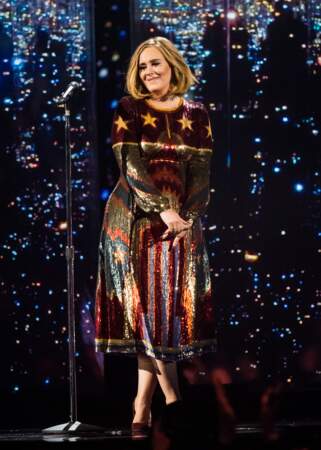 Adele lors des Brit Awards le 24 février 2016 à Londres