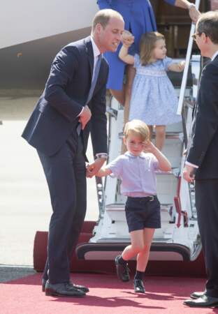 le Prince William très chic son fils le Prince George