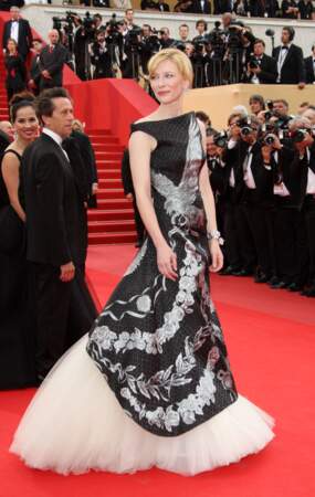 Cannes 2010 : Cate Blanchett en robe longue très sophistiquée
