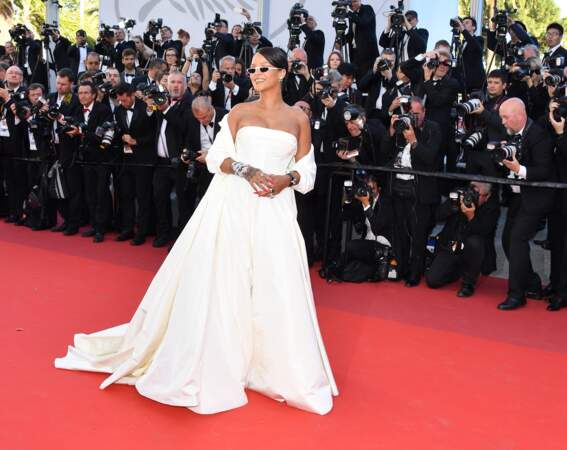 Rihanna en Dior Couture, bijoux Chopard 