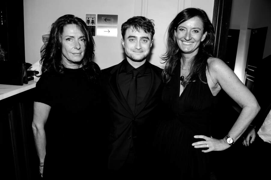 Daniel Radcliffe entouré de Nathalie Debras et Anne-Gaëlle Kerdranvat 