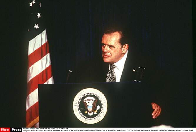 Anthony Hopkins est Nixon dans le film du même nom réalisé par Oliver Stone en 1995